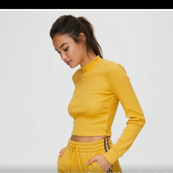 TNA - Cropped Thermal Long Sleeve and pants set - Picture 1 of 7